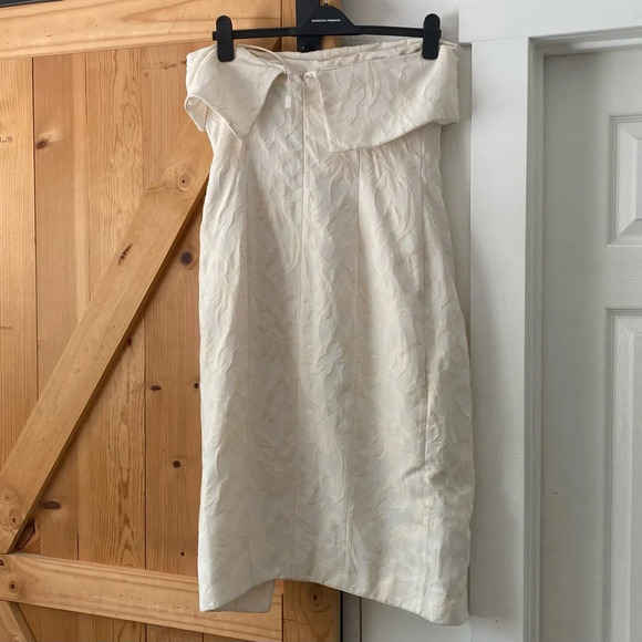 Alexis Isotta Dress In White Floral Jacquard - Picture 4 of 8